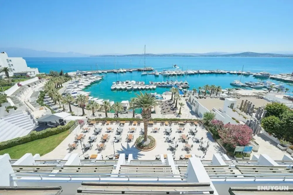 Altın Yunus Çeşme | Sahil Otellerinde Bermuda Çim Başarısı - Agora Çim