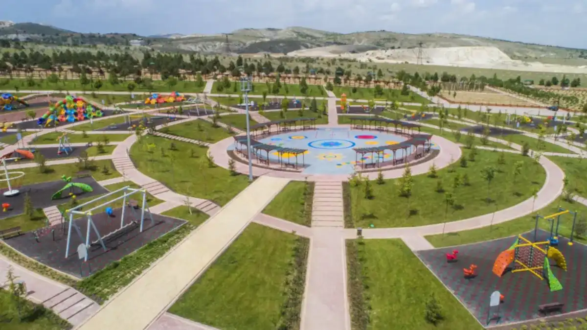 Dutlu Millet Bahçesi Gəncə | Agora Çim ile Modern Peyzaj Başarısı